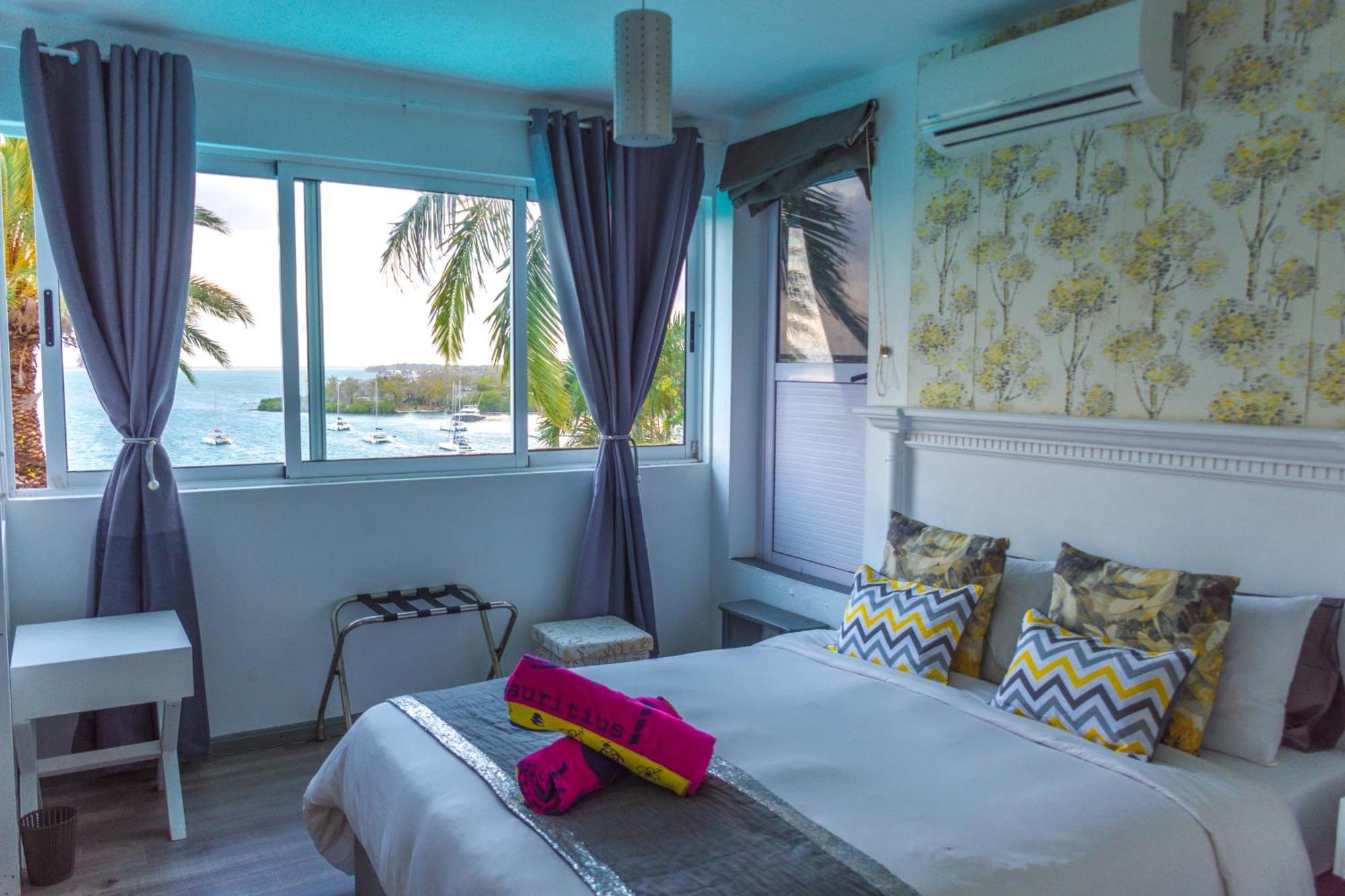 Boutique Villa On The Rocks With Stunning Sea Views, Infinity Pool & Private Sea Trou d'Eau Douce Eksteriør billede