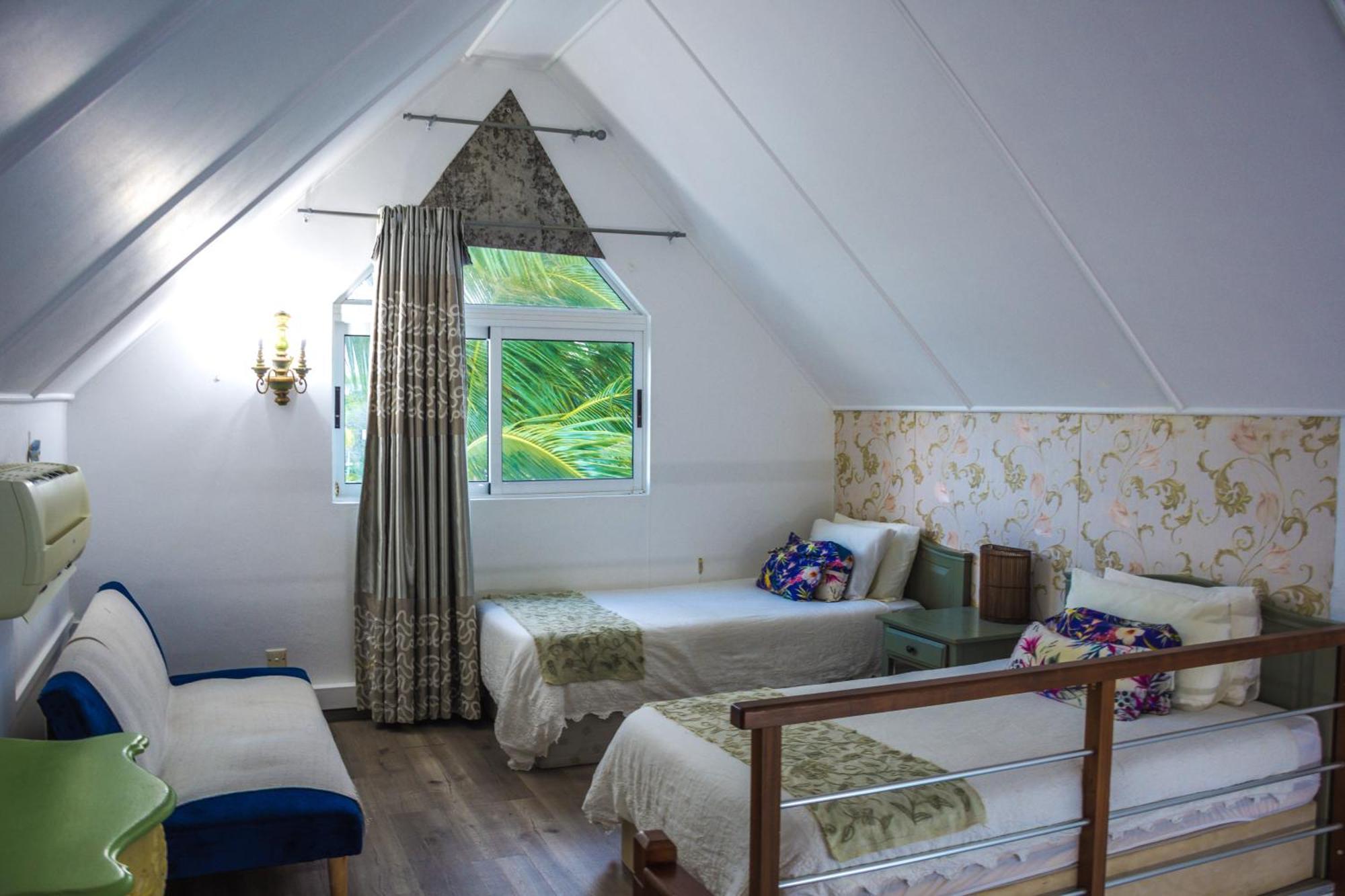 Boutique Villa On The Rocks With Stunning Sea Views, Infinity Pool & Private Sea Trou d'Eau Douce Eksteriør billede