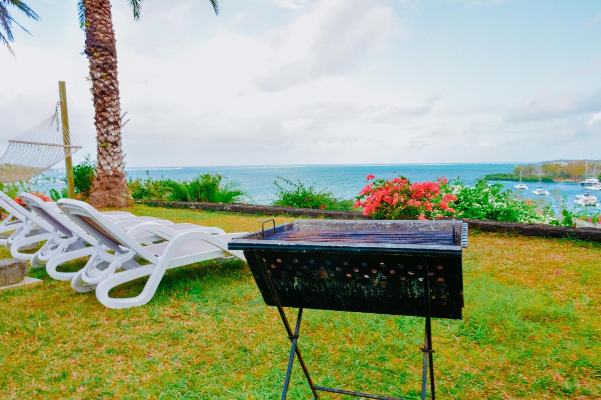 Boutique Villa On The Rocks With Stunning Sea Views, Infinity Pool & Private Sea Trou d'Eau Douce Eksteriør billede