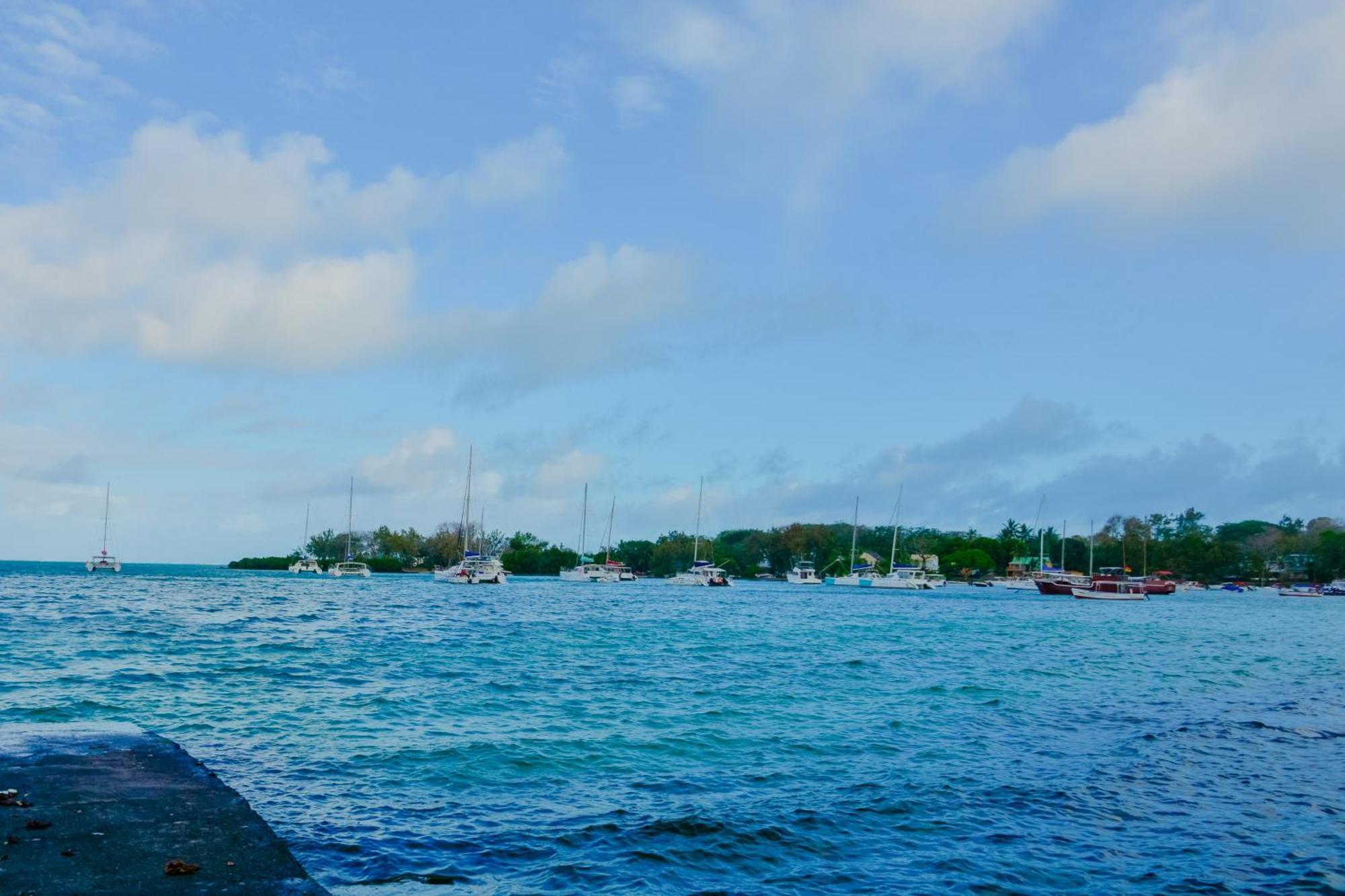 Boutique Villa On The Rocks With Stunning Sea Views, Infinity Pool & Private Sea Trou d'Eau Douce Eksteriør billede