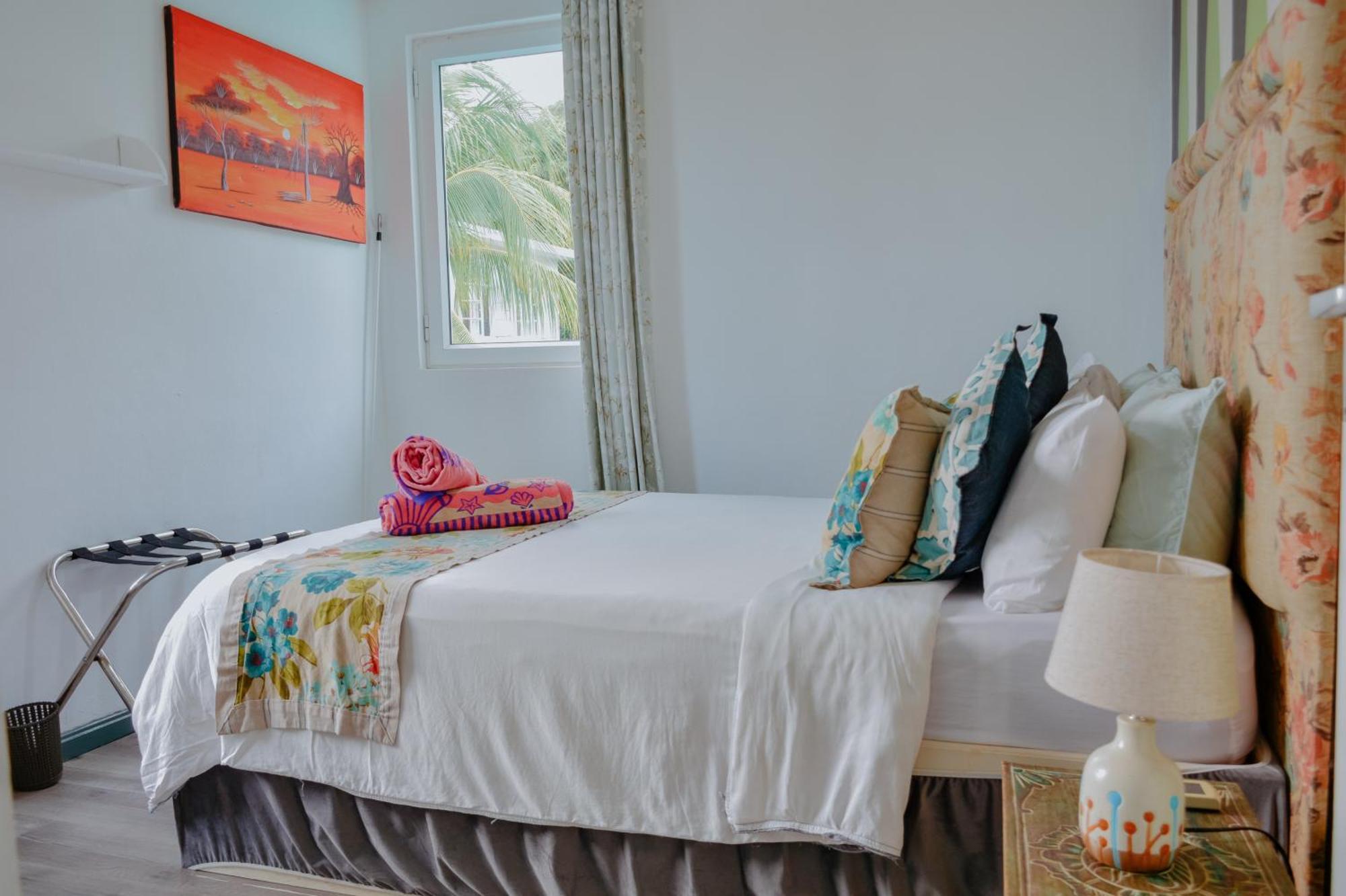Boutique Villa On The Rocks With Stunning Sea Views, Infinity Pool & Private Sea Trou d'Eau Douce Eksteriør billede